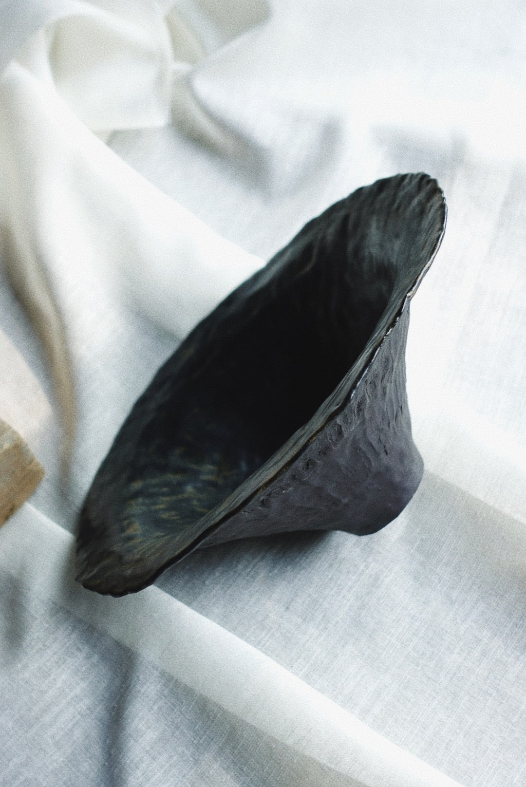 Black salamander bowl