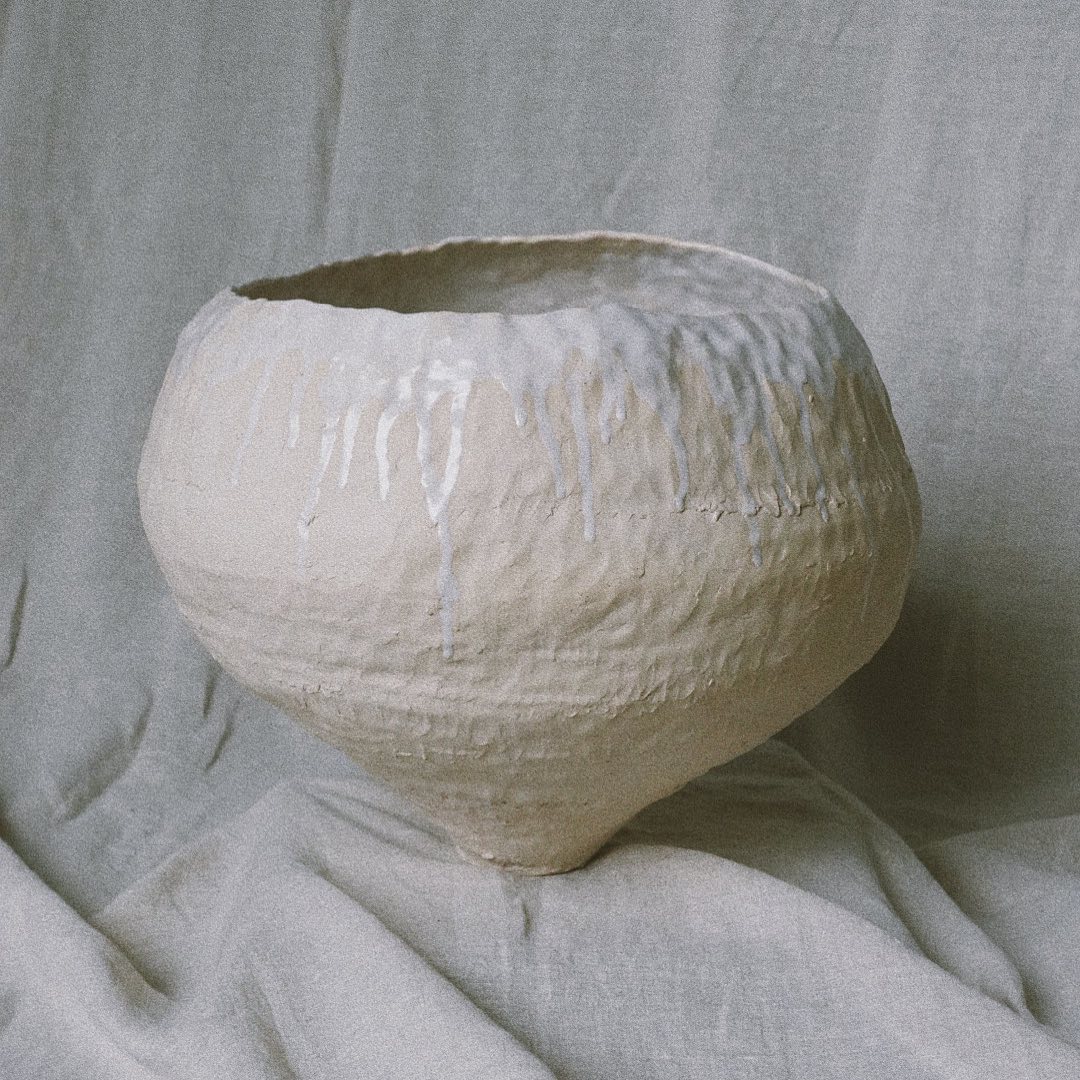 Moon vase