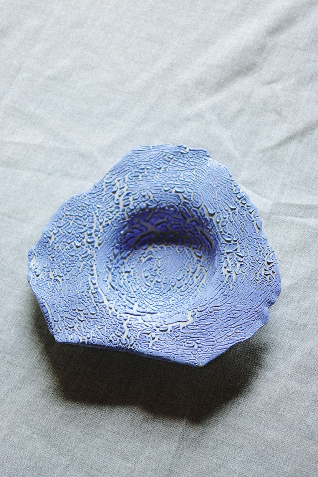 Salt crystal plate