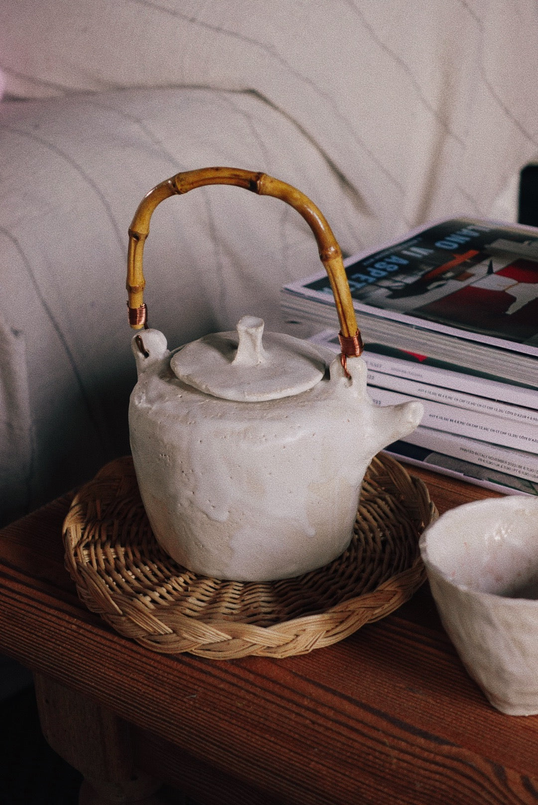 Hulula tea pot