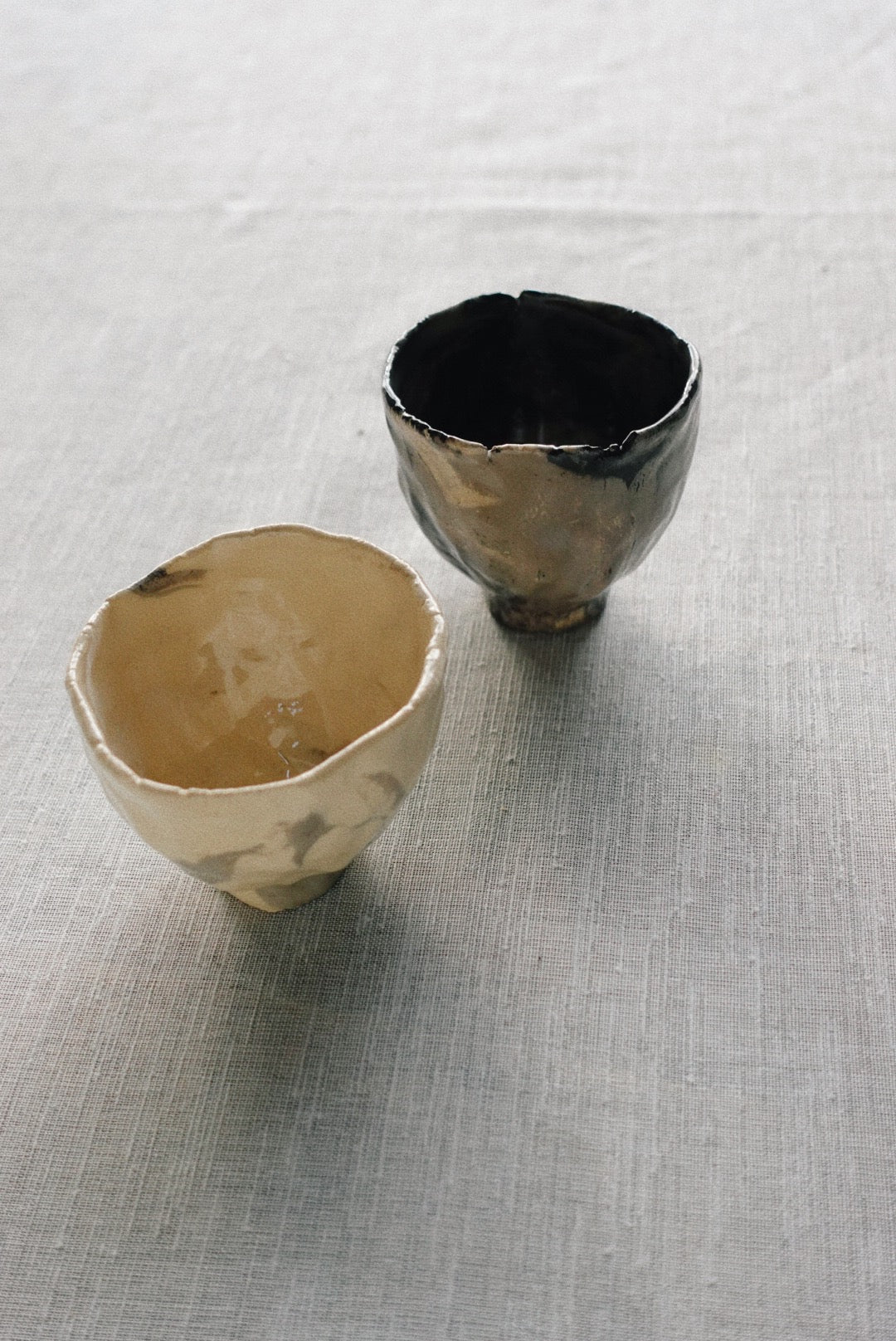Obsidian vein espresso cups