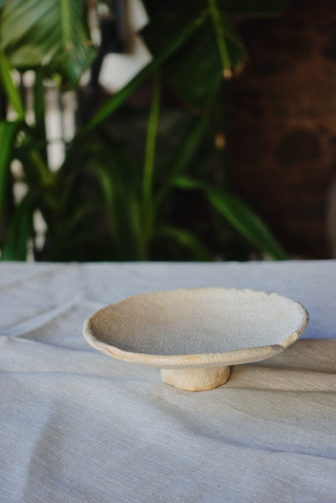 Ivory Pebble Stand