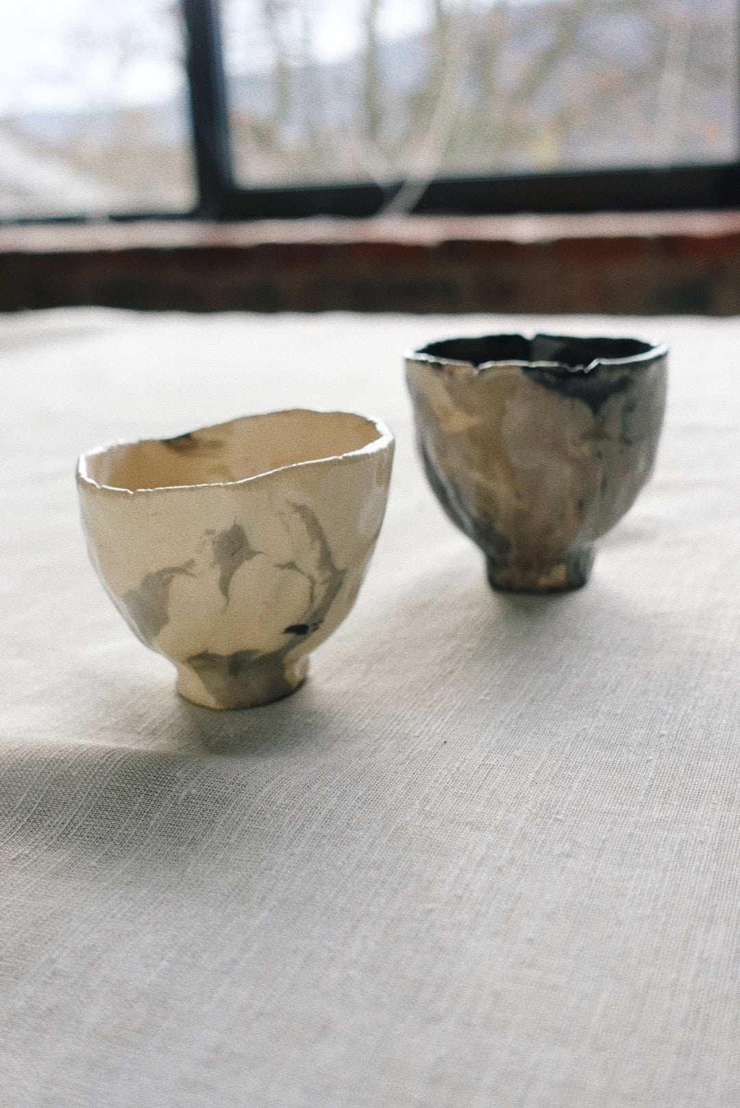 Obsidian vein espresso cups