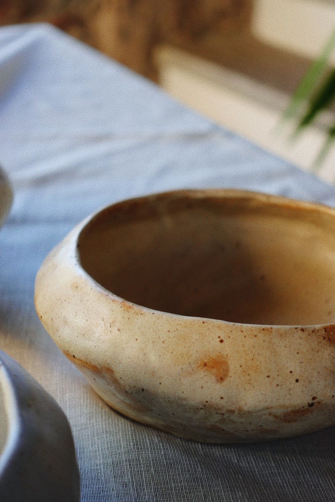 Brown pebble bowl