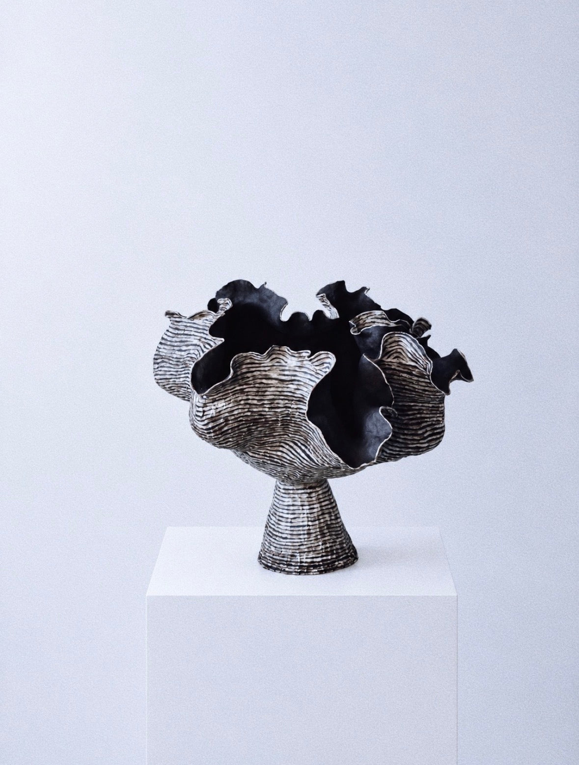 Flower vase 10