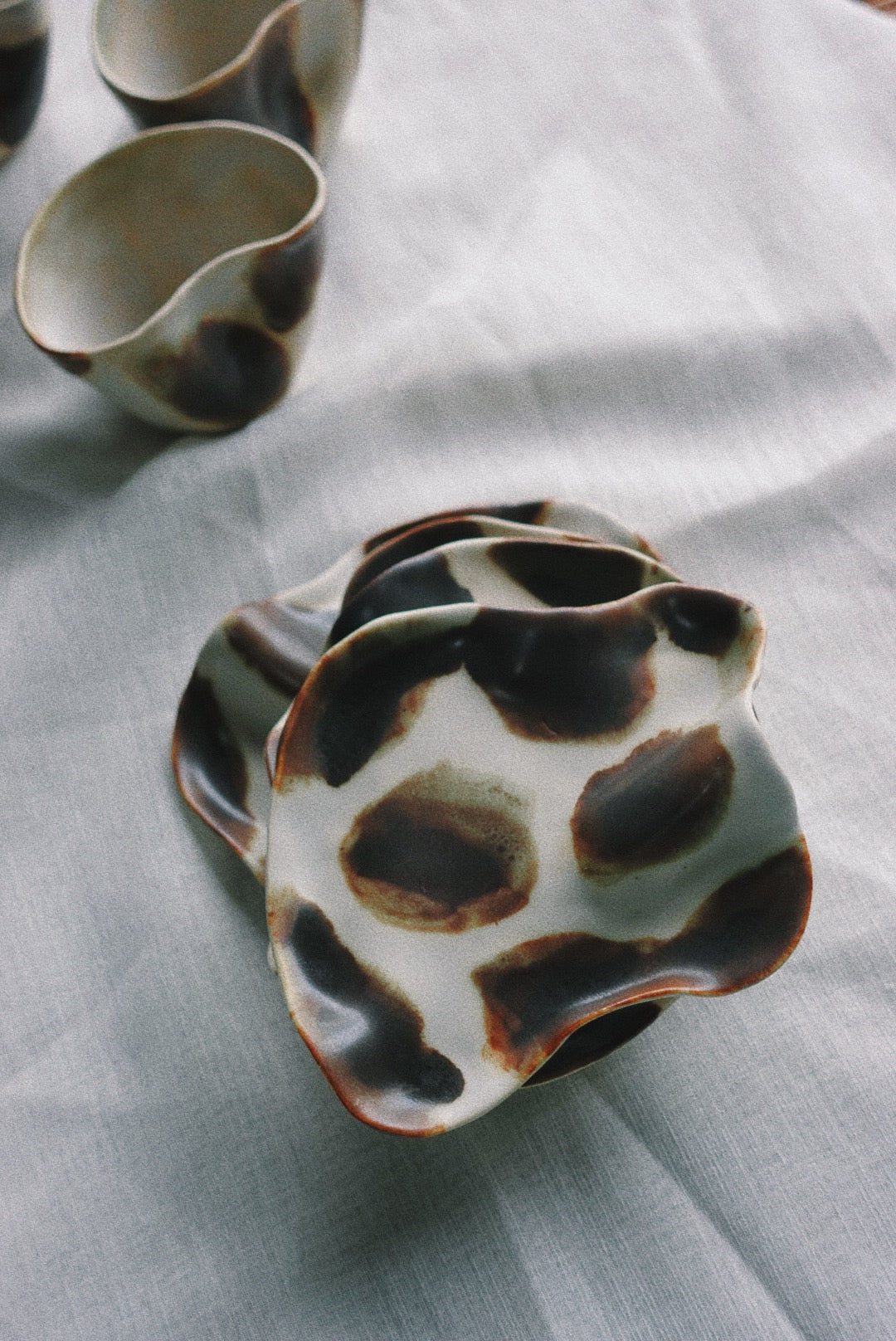 Amber cup