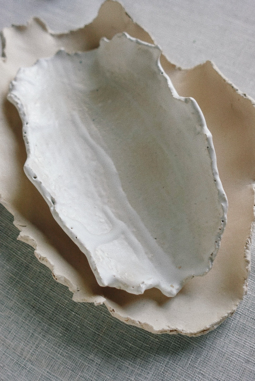 Irregular materic tray