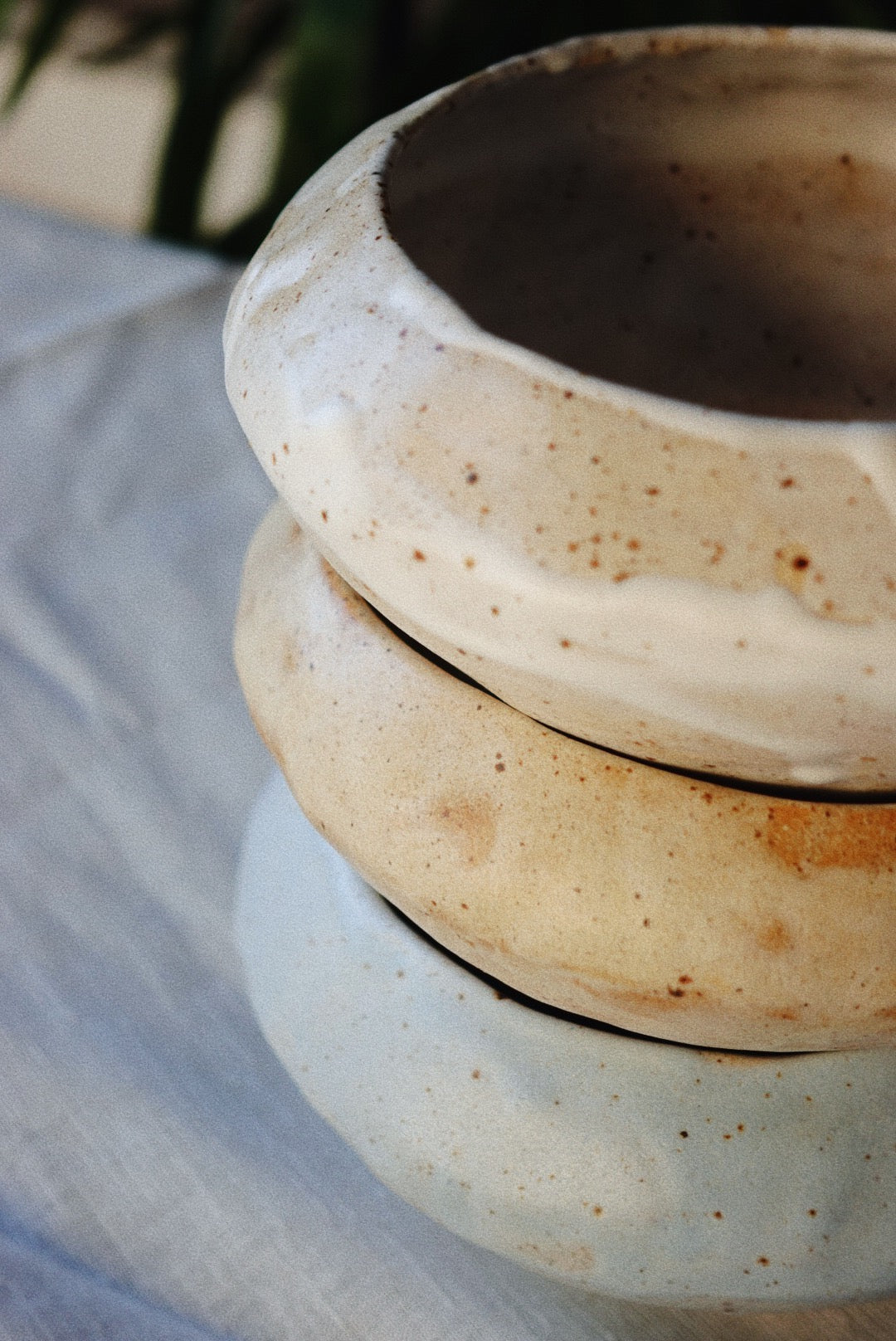 Brown pebble bowl