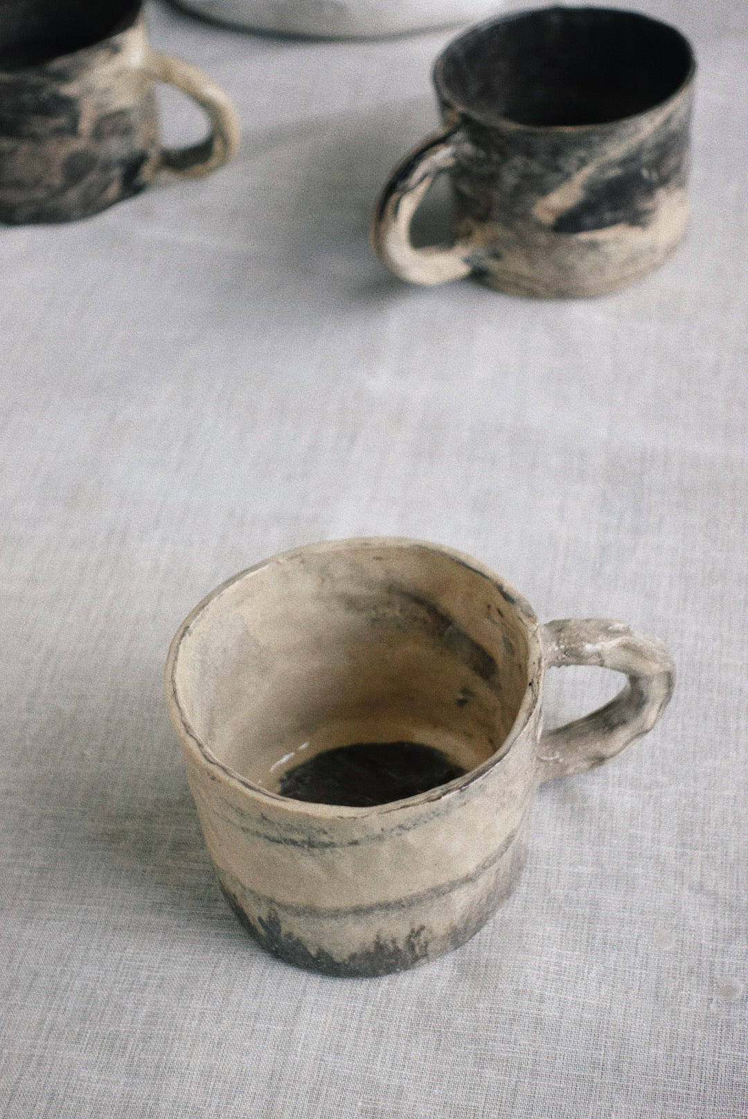 Obsidian vein mug