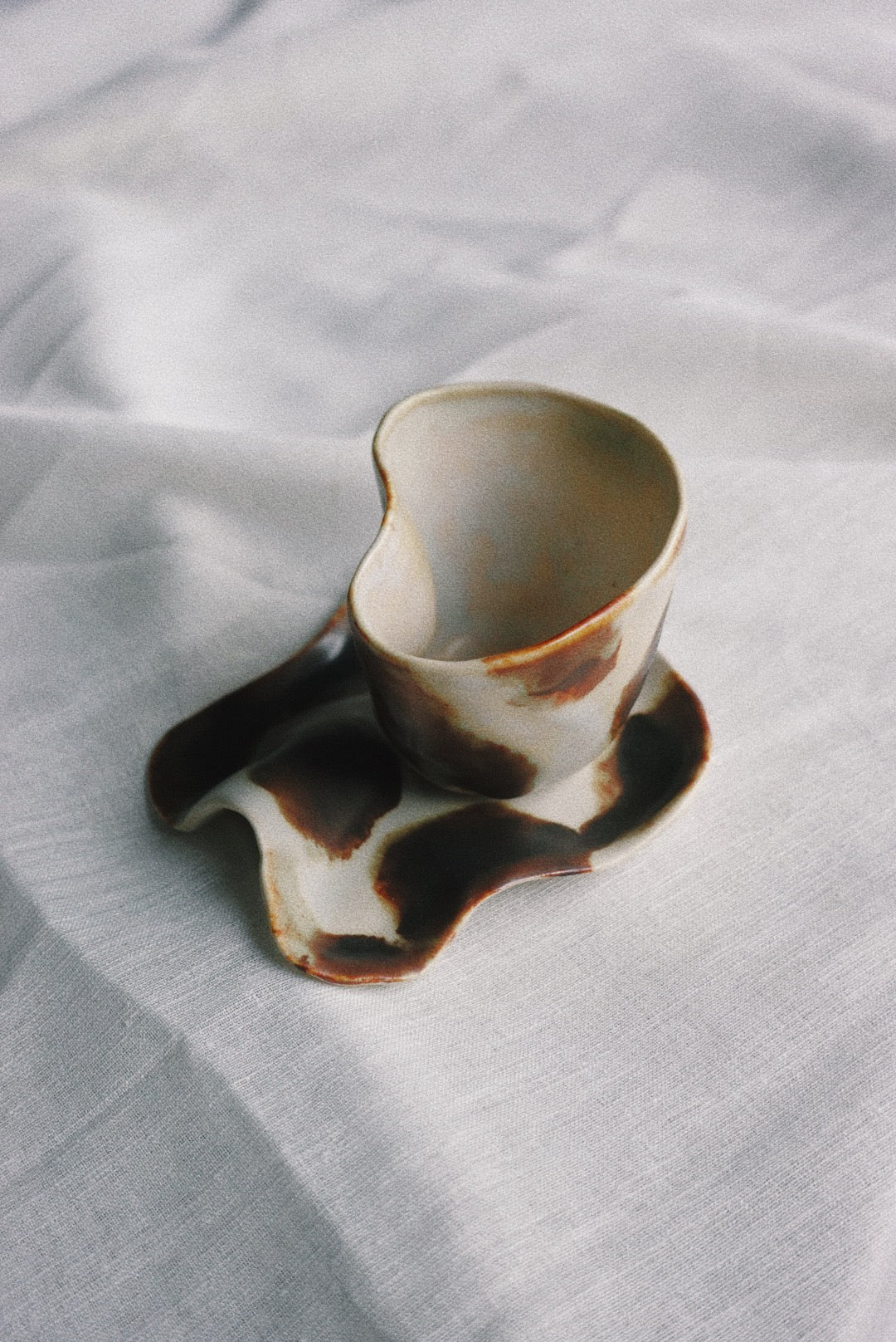 Amber cup