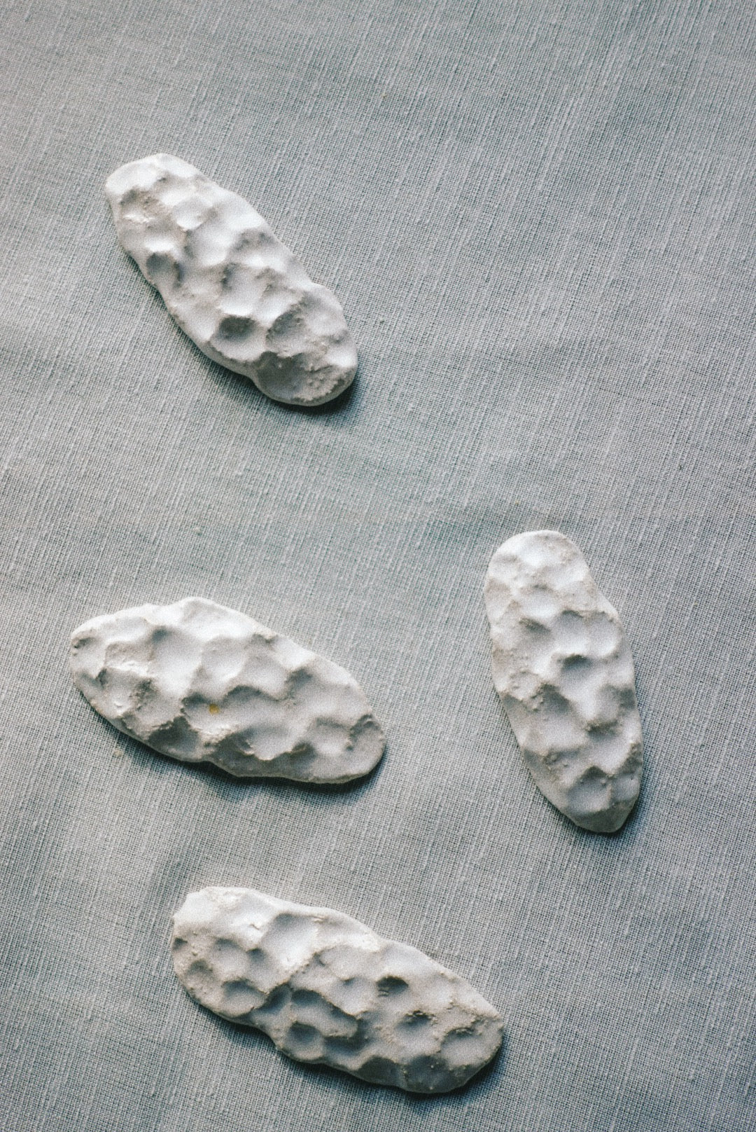 Stone cutlery rests