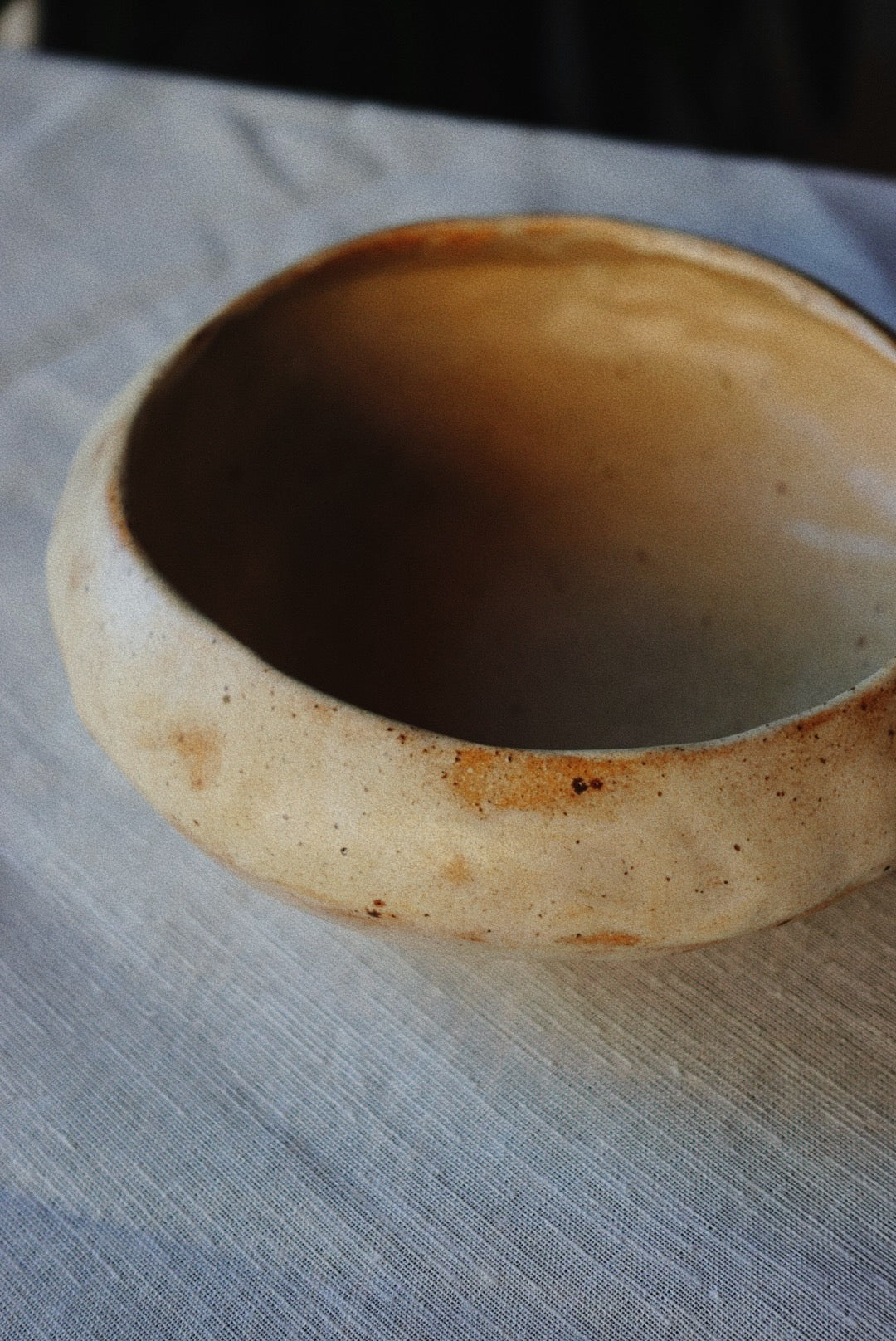 Brown pebble bowl