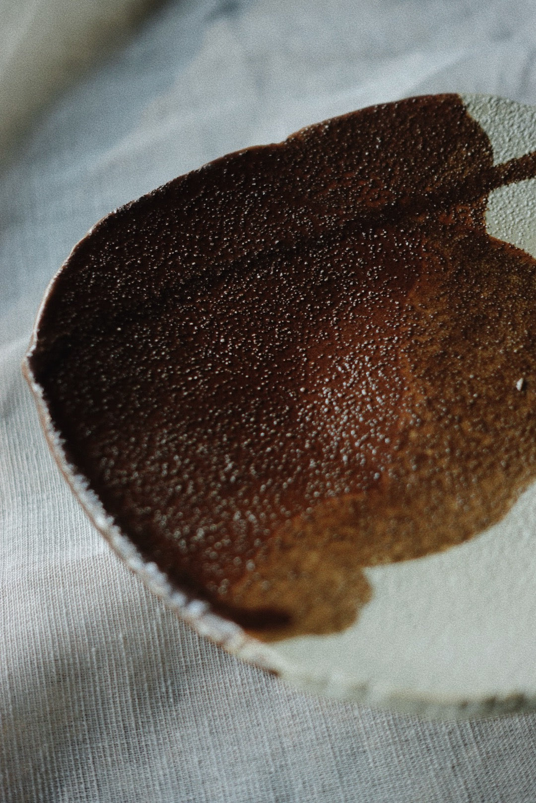 Brown Earth pedestal tray