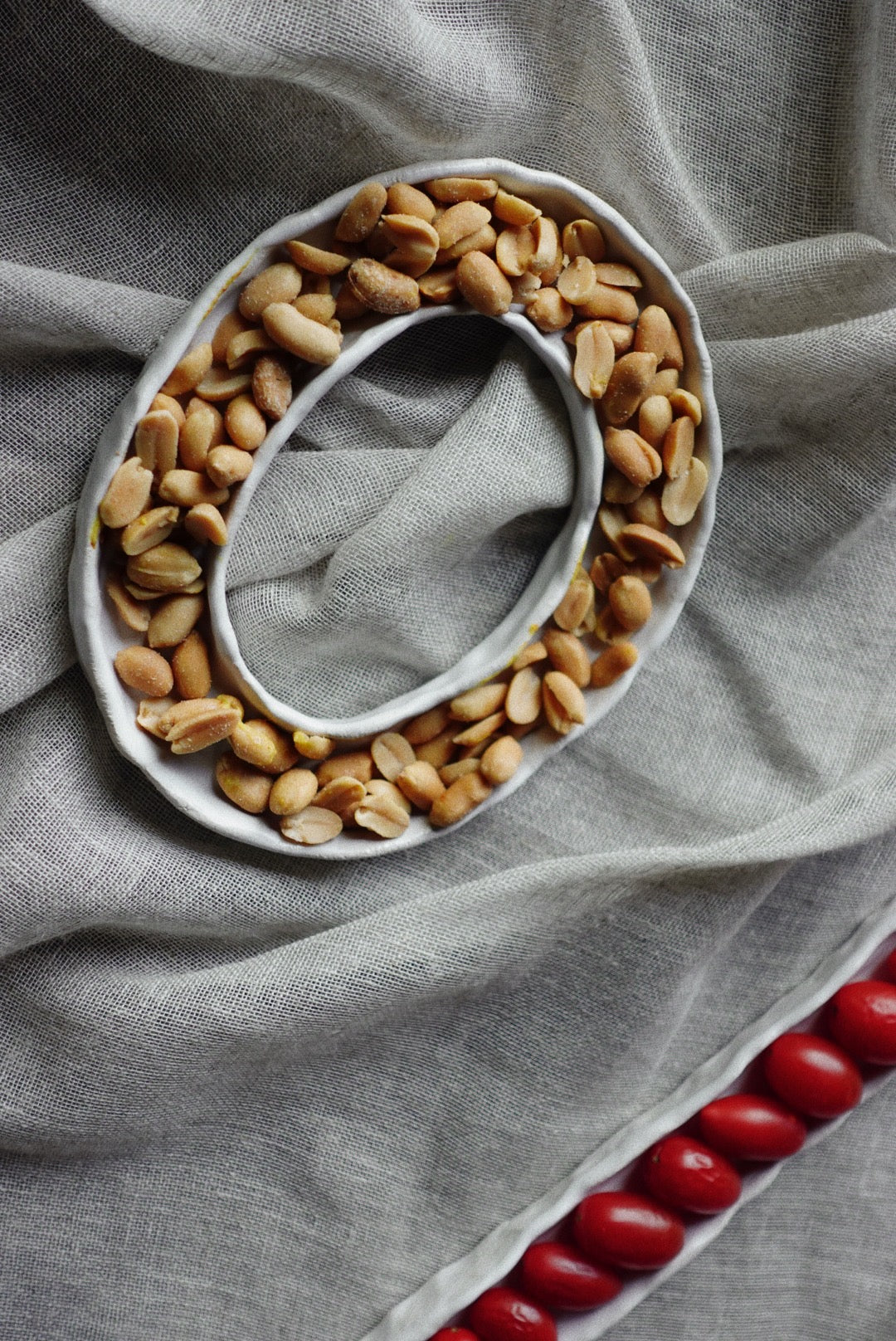 Circular aperitif tray